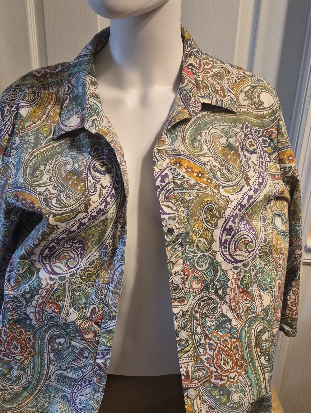 Investments WOMENS Multicolor Paisley Button-Down Shirt SIZE 16